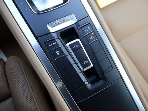 Used 2013 Porsche Boxster S image 27