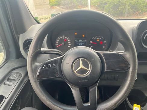 Used 2019 Mercedes-Benz Sprinter 170 image 15