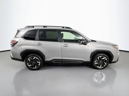 Used 2025 Subaru Forester Limited AWD/4WD image 8