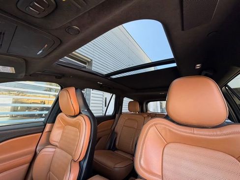 Used 2022 Lincoln Aviator Black Label w/ Dynamic Handling Package image 24