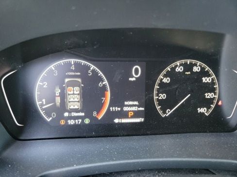 Used 2025 Honda Pilot Touring image 14