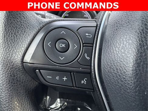 Certified 2018 Toyota Camry LE image 25