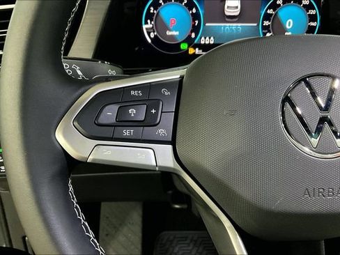 New 2025 Volkswagen Atlas Cross Sport SE image 18