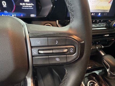 Used 2024 Chevrolet Colorado LT w/ LT Convenience Package II image 26