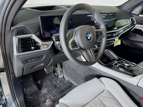 New 2026 BMW X5 xDrive40i w/ M Sport Package image 9