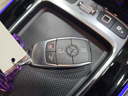 New 2026 Mercedes-Benz GLB 250 image 37