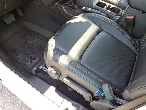 New 2026 Jeep Wrangler Sahara AWD/4WD image 21