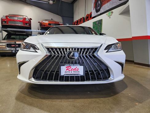 Used 2023 Lexus ES 300h image 49