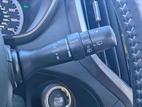 Used 2022 Subaru Ascent Touring AWD/4WD image 11
