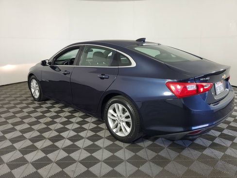 Used 2017 Chevrolet Malibu LT image 6