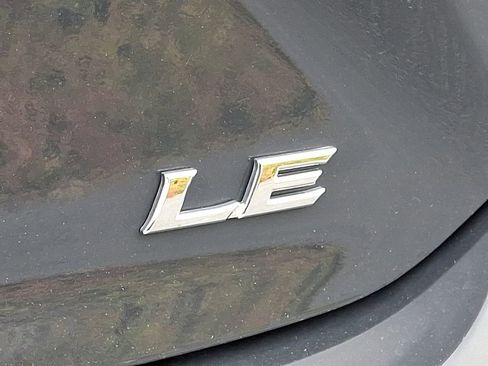 Used 2025 Toyota Camry LE image 32