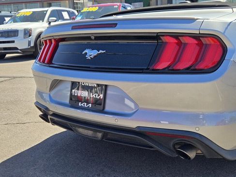 Used 2022 Ford Mustang Premium RWD image 6