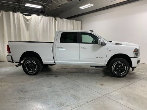 Used 2026 RAM 2500 Laramie AWD/4WD image 26
