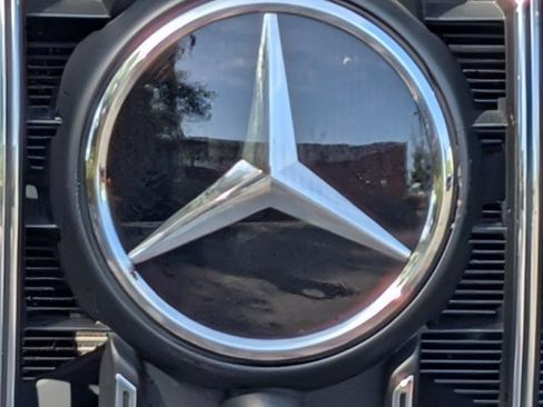 Used 2024 Mercedes-Benz GLE 53 AMG 4MATIC Coupe image 13