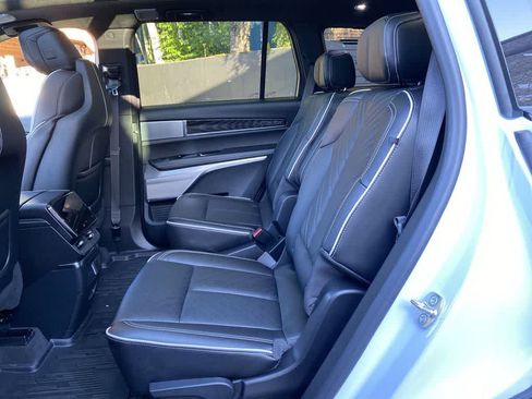 Certified 2026 Cadillac Vistiq Platinum w/ LPO, Floor Liner Package AWD/4WD image 15