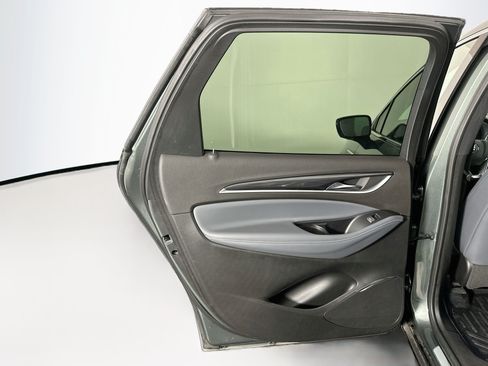Used 2022 Buick Enclave Essence FWD image 26