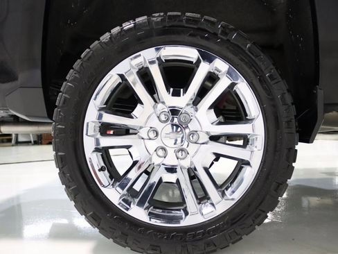 Used 2018 Chevrolet Silverado 1500 LTZ Z71 w/ LTZ Plus Package image 89