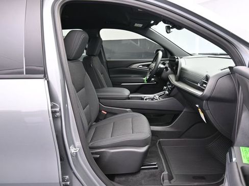 New 2026 Chevrolet Traverse LT w/ LPO, Floor Liner Package image 39