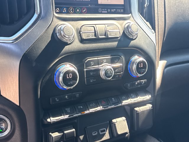 Used 2022 GMC Sierra 2500 SLT w/ SLT Premium Package AWD/4WD image 20