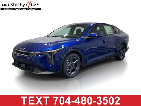 New 2026 Kia K4 EX FWD image 1