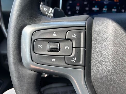 Used 2023 Chevrolet Silverado 1500 LT AWD/4WD image 17