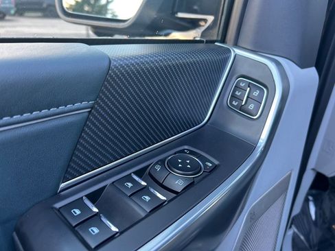 Used 2023 Ford F150 Limited image 23