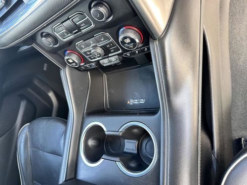 Used 2021 Chevrolet Suburban Premier w/ Premium Package image 26