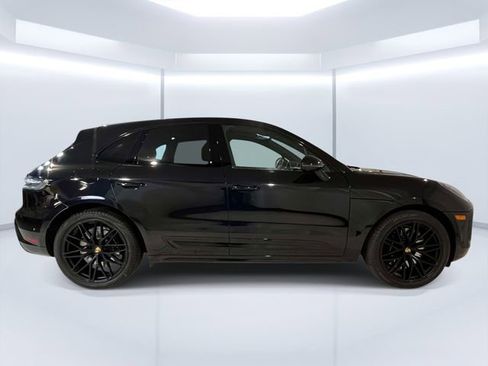 Certified 2023 Porsche Macan GTS image 9
