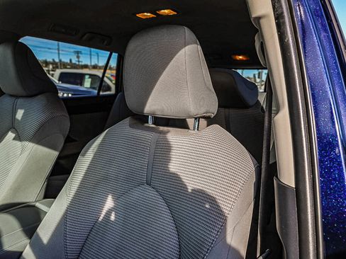 Certified 2023 Toyota Highlander LE image 16