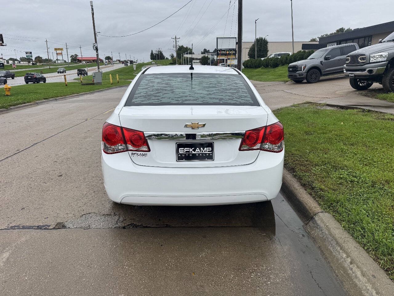 Used 2014 Chevrolet Cruze LT FWD image 4