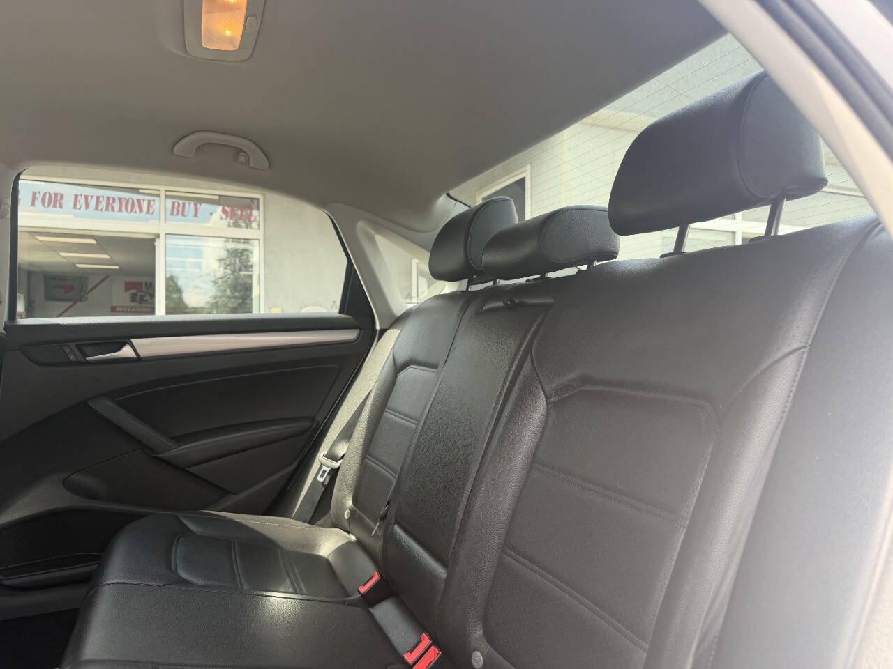 Used 2014 Volkswagen Passat 1.8T Wolfsburg Edition FWD image 19