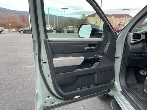 Used 2024 Toyota Tundra Limited image 9