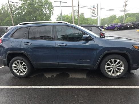 Used 2020 Jeep Cherokee Latitude FWD image 8