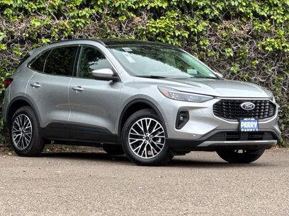 New 2024 Ford Escape SE w/ PHEV Premium Package