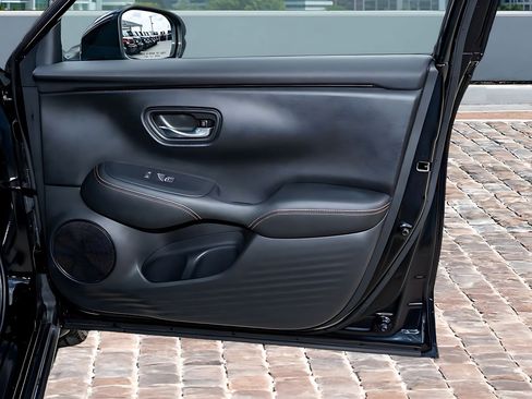 Certified 2024 Honda HR-V Sport image 13