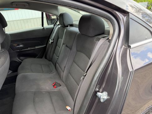 Used 2016 Chevrolet Cruze LT FWD image 10