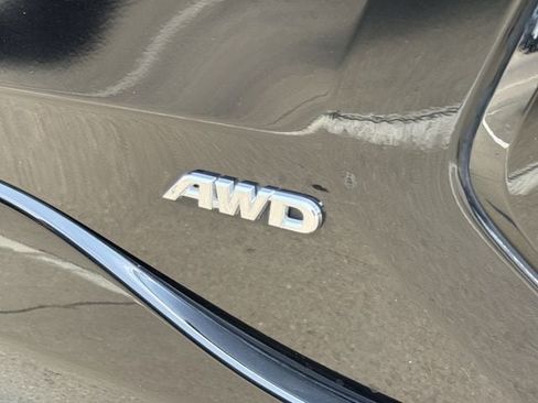 Used 2022 Toyota RAV4 SE AWD/4WD image 10