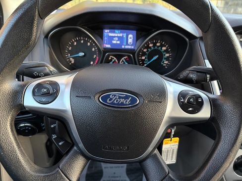 Used 2014 Ford Focus SE image 35