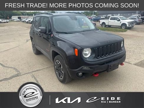 Used 2017 Jeep Renegade Trailhawk w/ Cold Weather Group II AWD/4WD image 1
