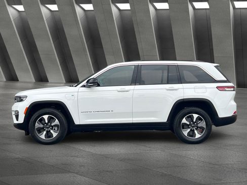 Used 2024 Jeep Grand Cherokee Limited 4xe AWD/4WD image 7