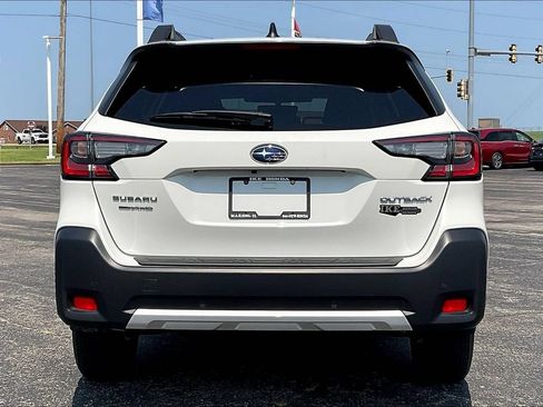 Used 2025 Subaru Outback Limited AWD/4WD image 3