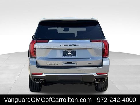 New 2026 GMC Yukon Denali w/ Denali Reserve Package AWD/4WD image 4