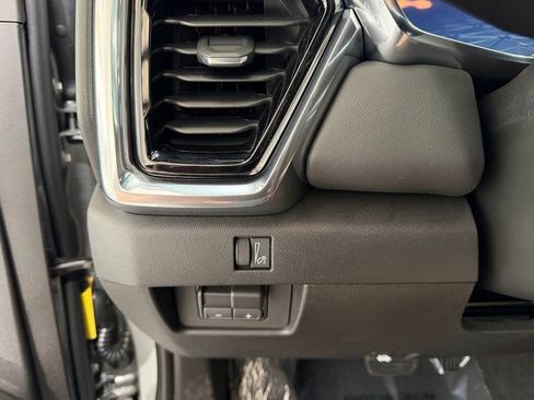 New 2026 GMC Canyon Elevation image 14