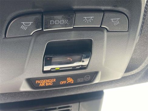 Used 2025 Toyota Corolla SE image 26