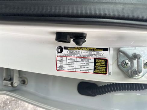 Used 2022 Subaru Ascent Touring image 28