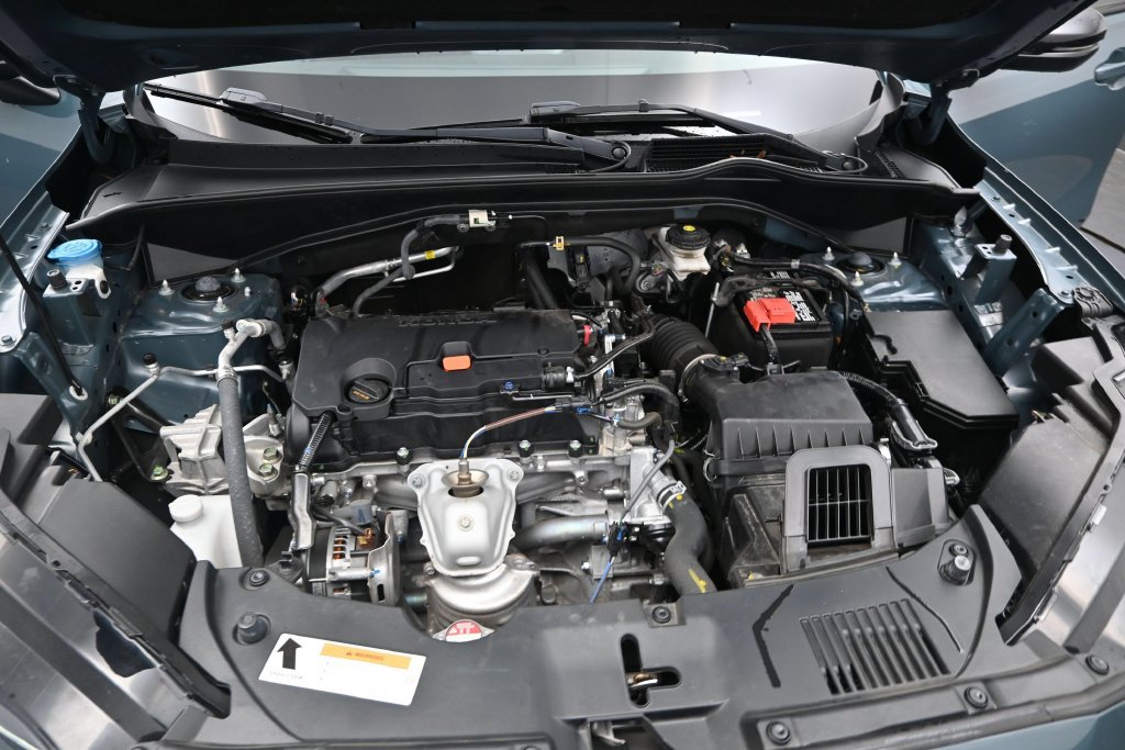 Certified 2025 Honda HR-V Sport image 12