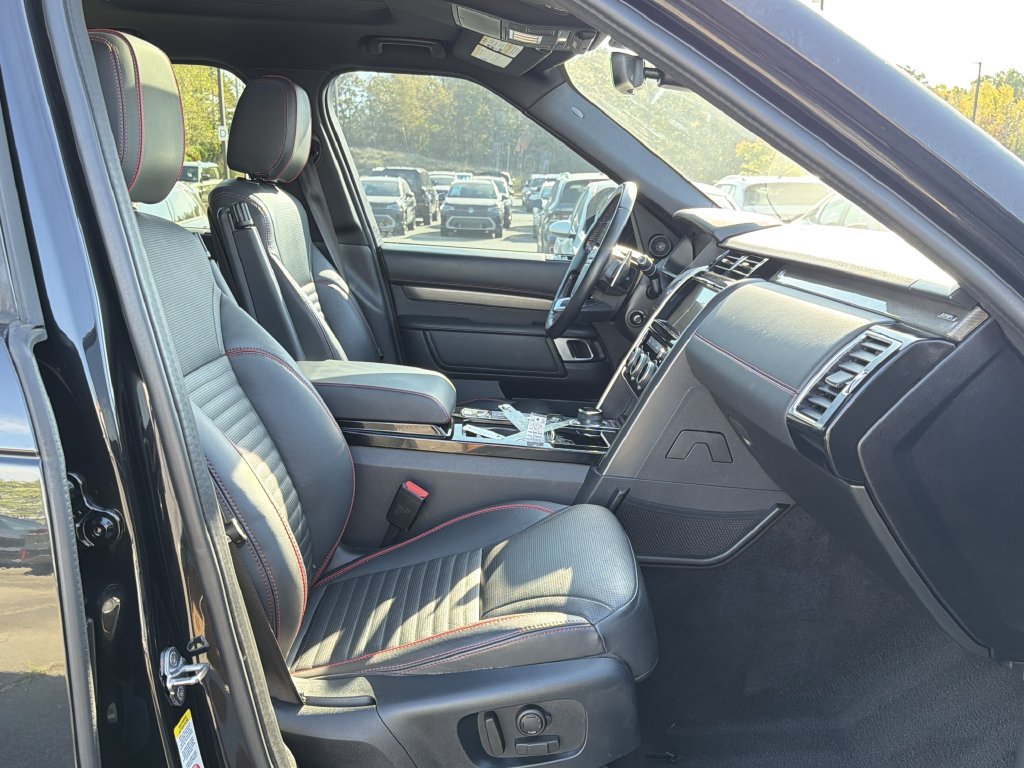 Used 2019 Land Rover Discovery HSE AWD/4WD image 18
