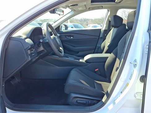 Certified 2024 Honda Accord EX image 13