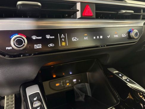 New 2026 Kia Sorento SX Prestige AWD/4WD image 32