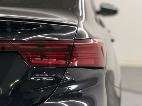 Used 2024 Kia Forte GT-Line w/ GT-Line Premium Package image 7